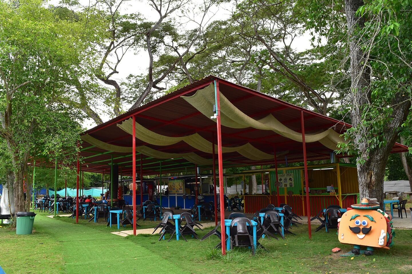 Restaurante Fonda Paisa parque acuatico